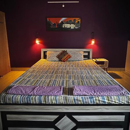 Three Little Birds Homestay Guwahati Ngoại thất bức ảnh
