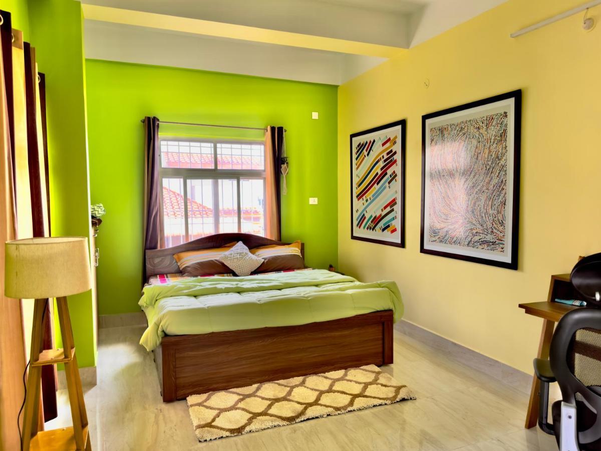 Three Little Birds Homestay Guwahati Ngoại thất bức ảnh