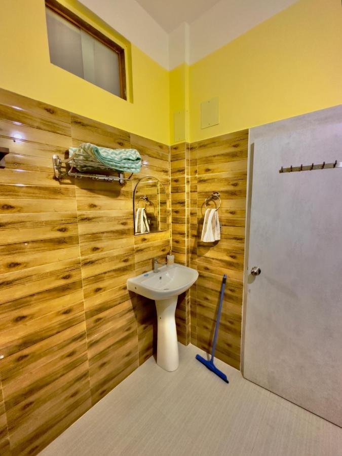 Three Little Birds Homestay Guwahati Ngoại thất bức ảnh
