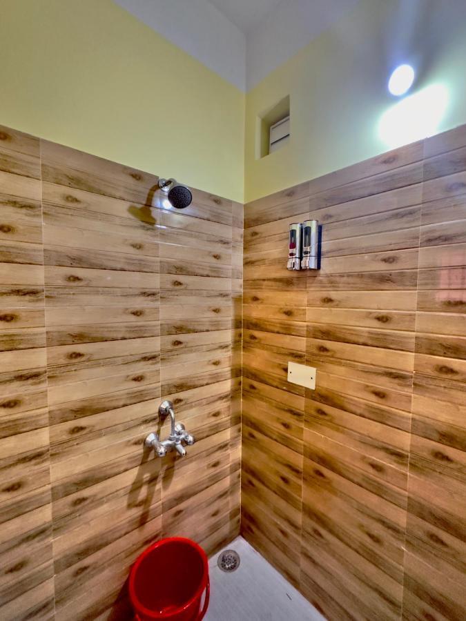 Three Little Birds Homestay Guwahati Ngoại thất bức ảnh