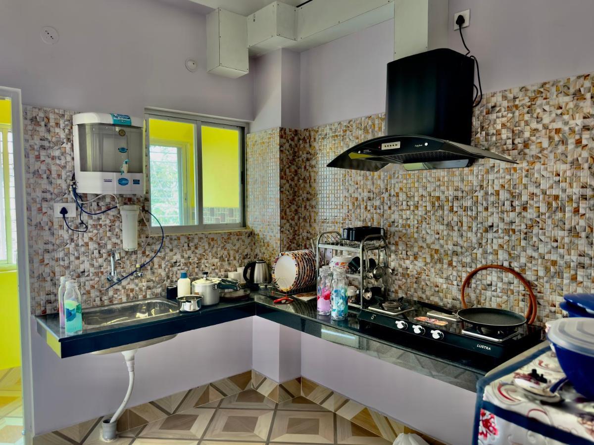 Three Little Birds Homestay Guwahati Ngoại thất bức ảnh