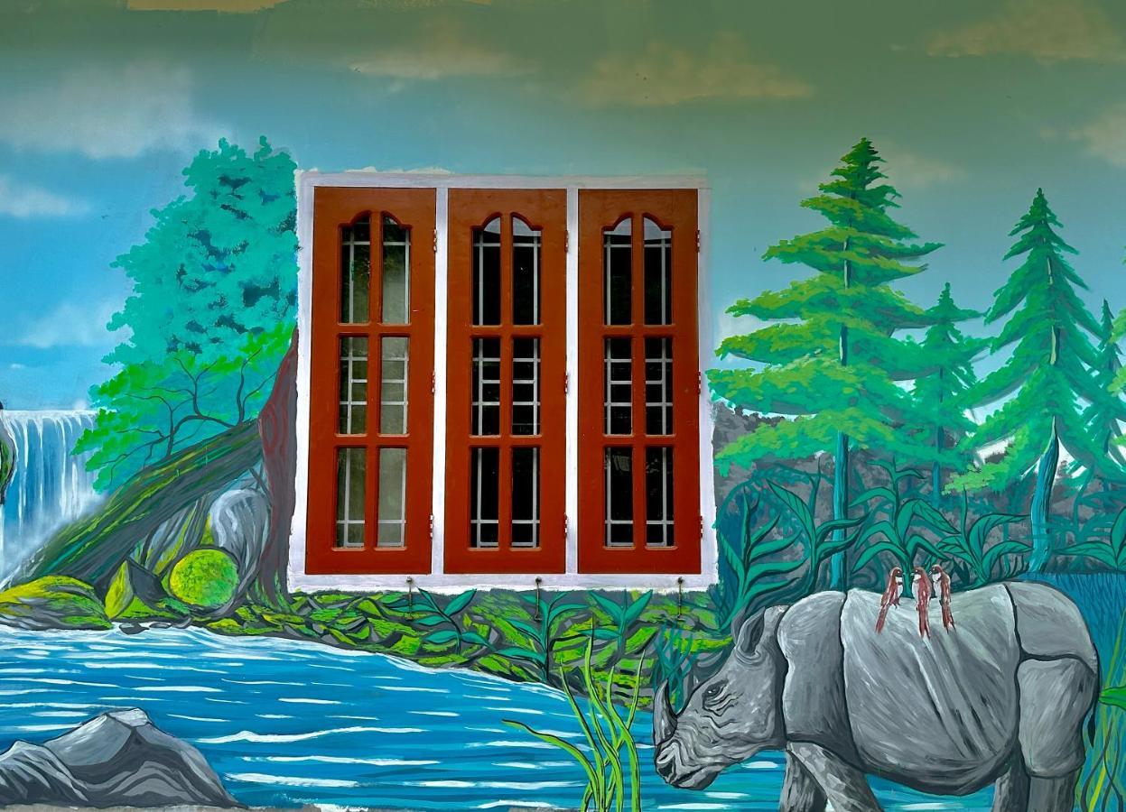 Three Little Birds Homestay Guwahati Ngoại thất bức ảnh