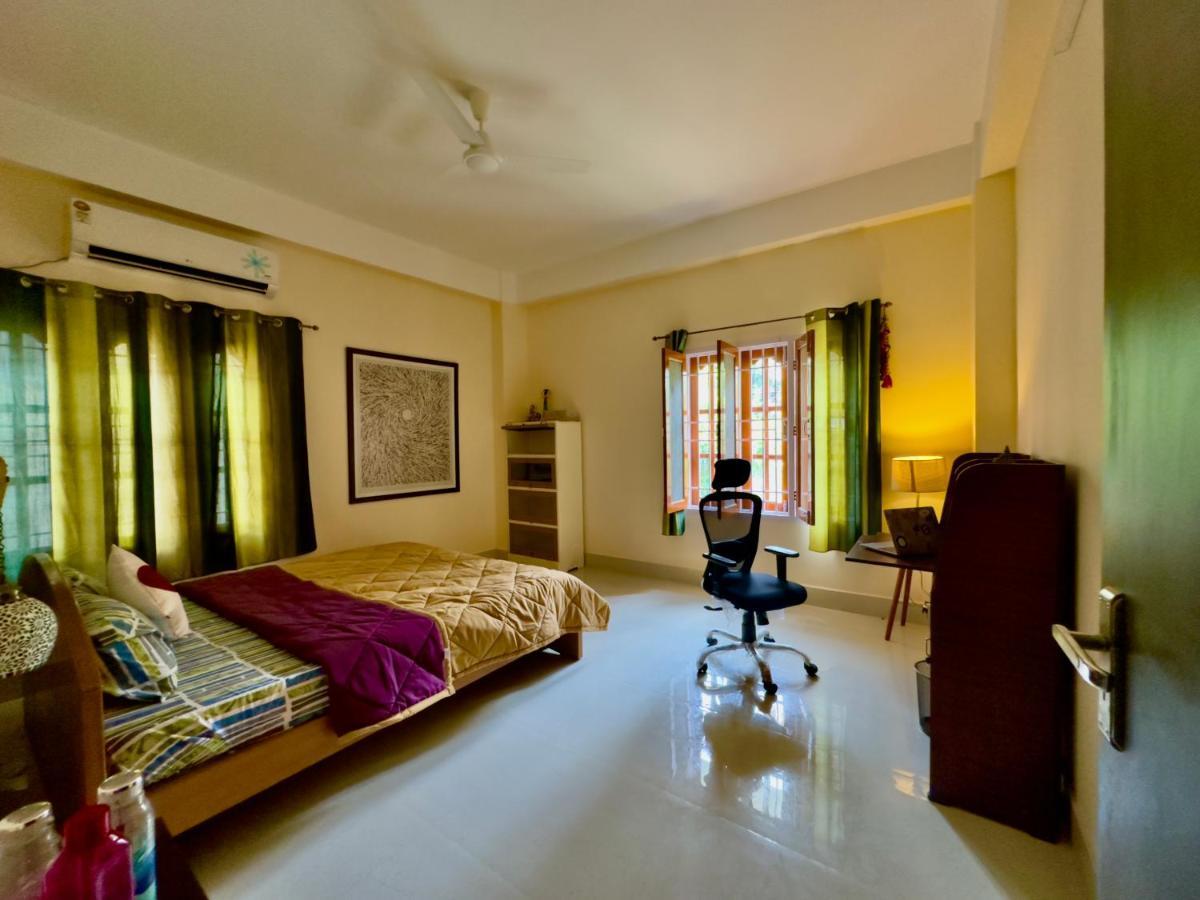 Three Little Birds Homestay Guwahati Ngoại thất bức ảnh